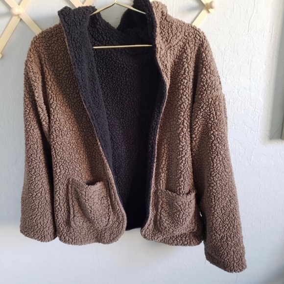 Sherpa Reversible Coat - Picture 6 of 12